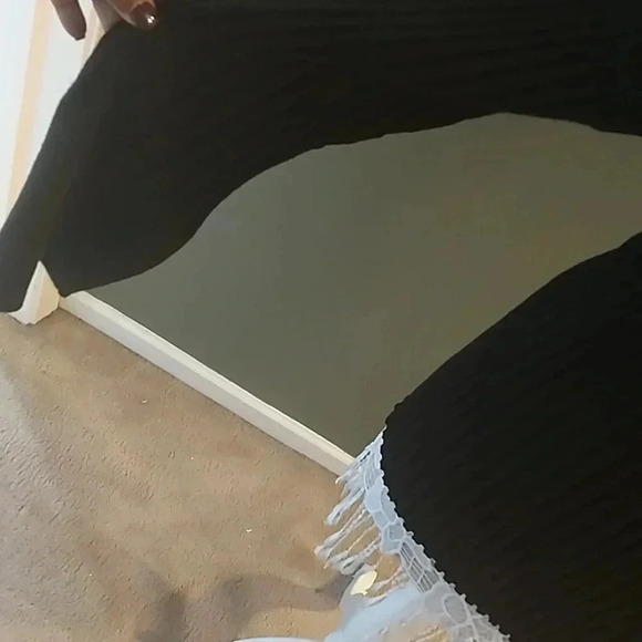 BLACK SWEATER WITH FITTED SLEEVES - Picture 7 of 7